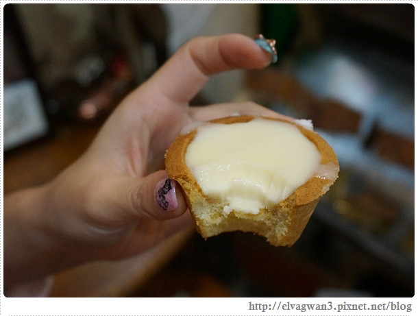 台南-中西區-昭和五五-國華友愛商圈-銅板美食-巷弄美食-麵包甜點-秒殺麵包-限量-預購-金蕉條雞蛋糕-美玉青草茶-16-355-1