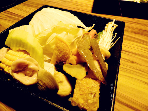 竹間精緻鍋物(南京店)：【台北。鍋物】竹間精緻鍋物(南京店) 近松江南京站  與期望有些落差