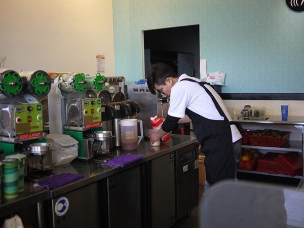 沐茗MOOD MOVING(新北三重五華店):食。飲品-手搖杯。如沐春風的新鮮滋味 嚴選天然蔬果+VIP級鮮奶 打造完美比例健康飲品-沐茗MOOD MOVING