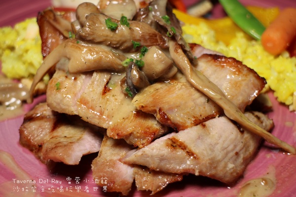 雷蒙小酒館Taverna Del Ray：內湖科技園區『雷蒙小酒館Taverna Del Ray』陽光村菠啾花園旁