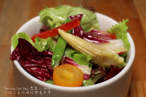 雷蒙小酒館Taverna Del Ray：內湖科技園區『雷蒙小酒館Taverna Del Ray』陽光村菠啾花園旁