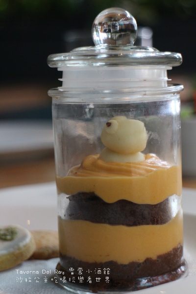 雷蒙小酒館Taverna Del Ray：內湖科技園區『雷蒙小酒館Taverna Del Ray』陽光村菠啾花園旁