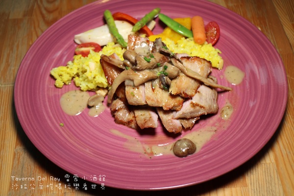 雷蒙小酒館Taverna Del Ray：內湖科技園區『雷蒙小酒館Taverna Del Ray』陽光村菠啾花園旁