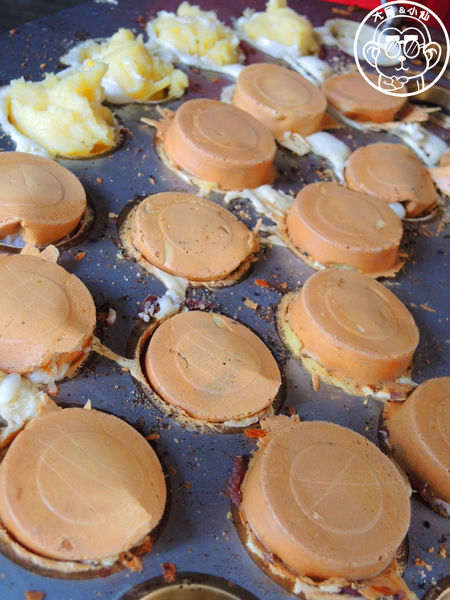 林阿姨紅豆餅：呷飽祙【台北萬華･林阿姨紅豆餅】隱藏版巷弄車輪餅