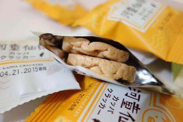 蝦米工坊:工廠自產自銷 蝦米工坊 安平蝦餅~台南伴手禮 台南美食 文創設計 體面大方