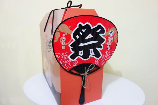 蝦米工坊:工廠自產自銷 蝦米工坊 安平蝦餅~台南伴手禮 台南美食 文創設計 體面大方