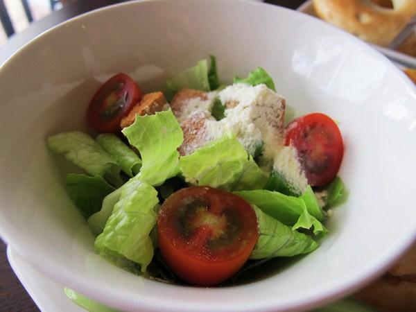 Brick磚塊：（台南。中西區美食）再訪『Brick磚塊』brunch & lounge bar。台南正興街。在酒吧吃早午餐。馬修嚴選優格。