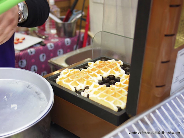 Migo蜜果鬆餅：【食記】彰化MIGO 蜜果創意鬆餅漢堡-健康甜蜜好滋味@員林 : 手工現烤,甜而不膩,MOS漢堡風的烈日比利時鬆餅