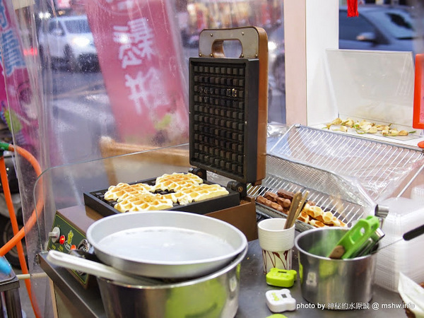 Migo蜜果鬆餅：【食記】彰化MIGO 蜜果創意鬆餅漢堡-健康甜蜜好滋味@員林 : 手工現烤,甜而不膩,MOS漢堡風的烈日比利時鬆餅