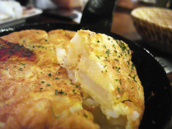 PS TAPAS 西班牙餐酒館:【忠孝敦化】PS TAPAS西班牙餐酒館。迷人的西班牙蒜味蝦