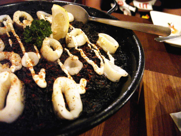 PS TAPAS 西班牙餐酒館:【忠孝敦化】PS TAPAS西班牙餐酒館。迷人的西班牙蒜味蝦