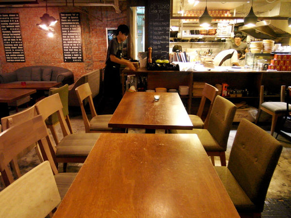 PS TAPAS 西班牙餐酒館:【忠孝敦化】PS TAPAS西班牙餐酒館。迷人的西班牙蒜味蝦