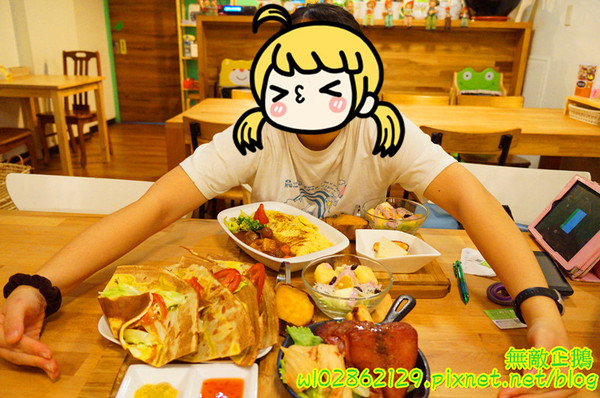 Relax.brunch 輕鬆點早午餐：【台南-東區】鐵鍋煎餅x青醬蛋包飯...超萌雪人聖代登場!!《Relax.brunch 輕鬆點早午餐》