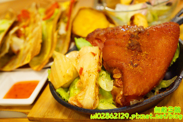 Relax.brunch 輕鬆點早午餐：【台南-東區】鐵鍋煎餅x青醬蛋包飯...超萌雪人聖代登場!!《Relax.brunch 輕鬆點早午餐》