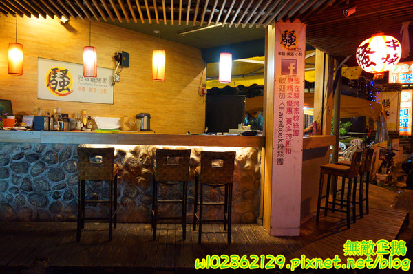 騷烤家(前鋒總店)：【台南-東區】燒烤x鍋物x小酌...堅持用木炭烤食材~《騷烤家》