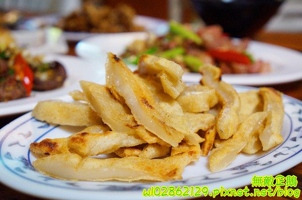 騷烤家(前鋒總店)：【台南-東區】燒烤x鍋物x小酌...堅持用木炭烤食材~《騷烤家》