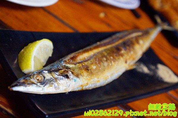 騷烤家(前鋒總店)：【台南-東區】燒烤x鍋物x小酌...堅持用木炭烤食材~《騷烤家》