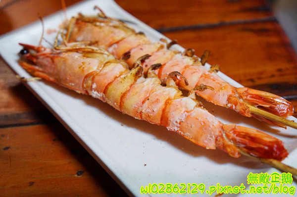 騷烤家(前鋒總店)：【台南-東區】燒烤x鍋物x小酌...堅持用木炭烤食材~《騷烤家》