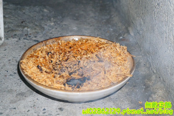 騷烤家(前鋒總店)：【台南-東區】燒烤x鍋物x小酌...堅持用木炭烤食材~《騷烤家》