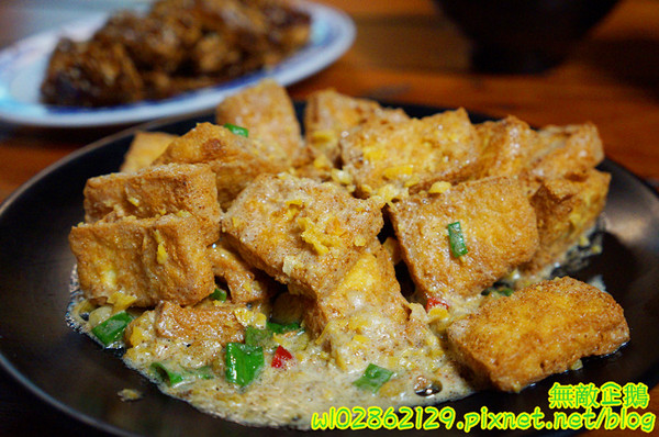 騷烤家(前鋒總店)：【台南-東區】燒烤x鍋物x小酌...堅持用木炭烤食材~《騷烤家》