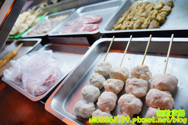 騷烤家(前鋒總店)：【台南-東區】燒烤x鍋物x小酌...堅持用木炭烤食材~《騷烤家》