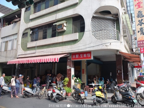 豐滿早餐店:【美食特搜。屏東市】豐滿早餐店。屏東人熟知的中正路生煎包 在地超夯排隊早餐