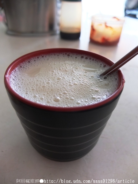 豐滿早餐店:【美食特搜。屏東市】豐滿早餐店。屏東人熟知的中正路生煎包 在地超夯排隊早餐