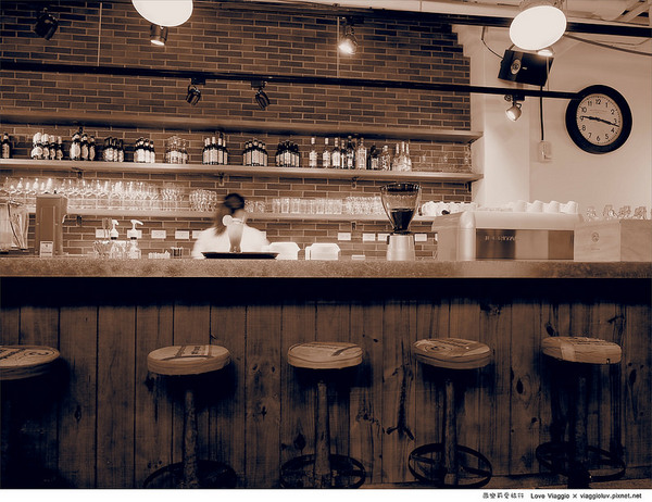 花蓮文創創意園區：【花蓮 Hualien】花蓮文創園區Andante Bistro安棠德 老建築的復古餐廳小酒館