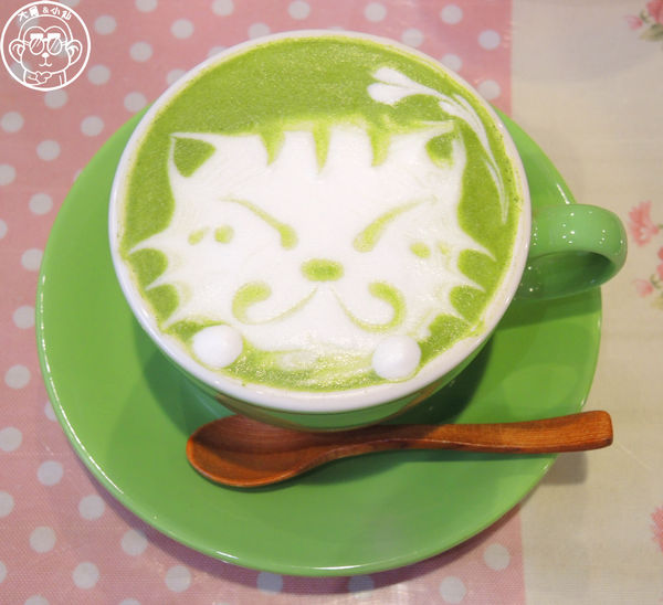 晴空貓窩：呷飽祙【新竹･晴空貓窩】又一喵星人陪伴用餐咖啡廳