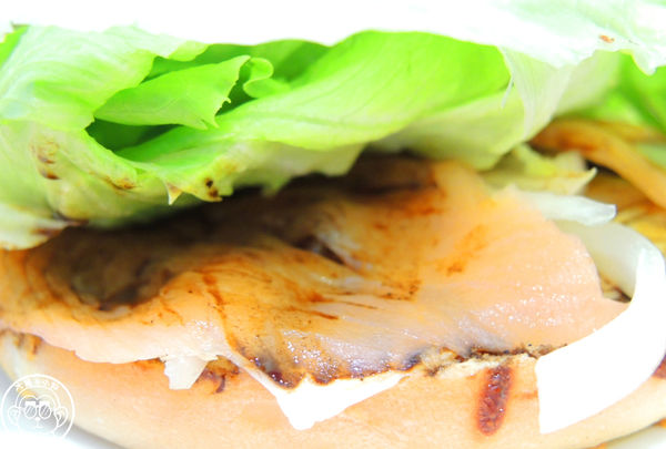 晴空貓窩：呷飽祙【新竹･晴空貓窩】又一喵星人陪伴用餐咖啡廳