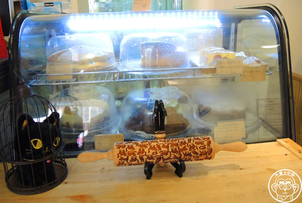 晴空貓窩：呷飽祙【新竹･晴空貓窩】又一喵星人陪伴用餐咖啡廳