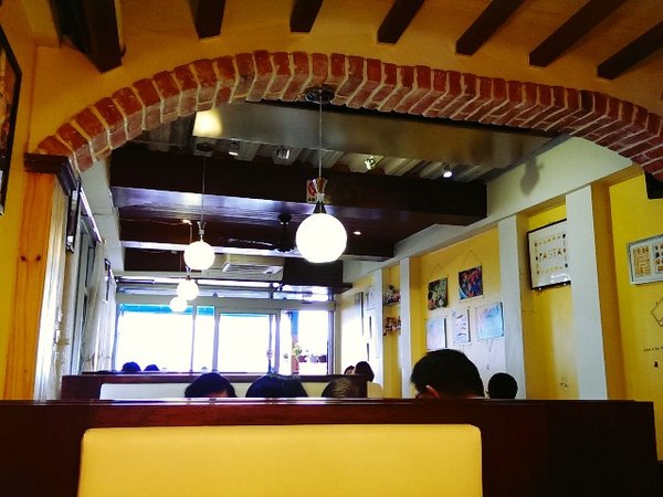 漁人咖啡簡餐:《淡水》漁人咖啡廳│創意金字塔南洋風味炒飯~平價觀海咖啡廳@淡水站