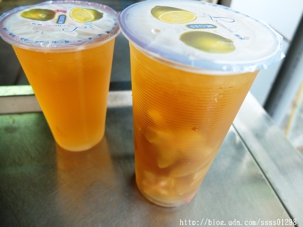 大埔楊桃湯:屏東美食吃不停。屏東市。大埔松仔腳老牌楊桃湯