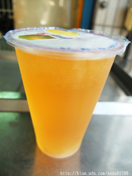 大埔楊桃湯:屏東美食吃不停。屏東市。大埔松仔腳老牌楊桃湯