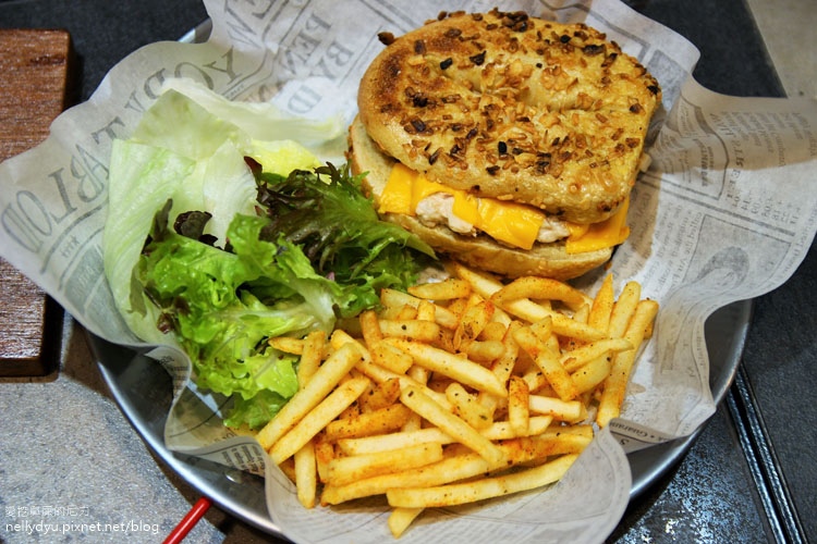  駁二美食 NOW & THEN 01.JPG