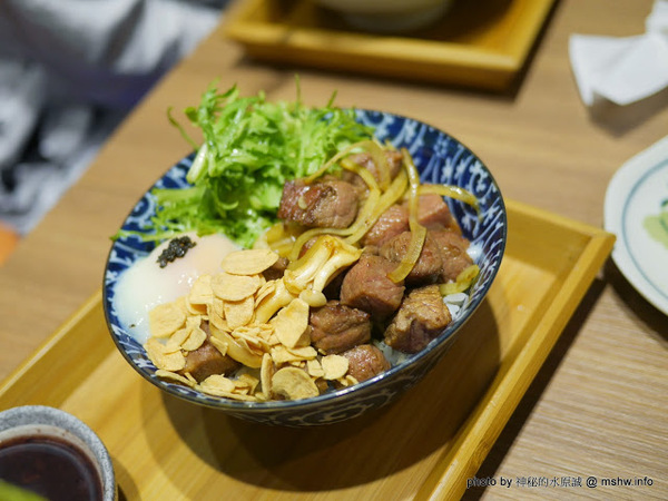 開丼 燒肉vs丼飯(大墩店)：【食記】台中いただきます~ 開丼-地表最強燒肉丼＠西屯捷運BRT頂何厝 : 獨家重口味!燒肉,丼飯與雞蛋的絕妙組合