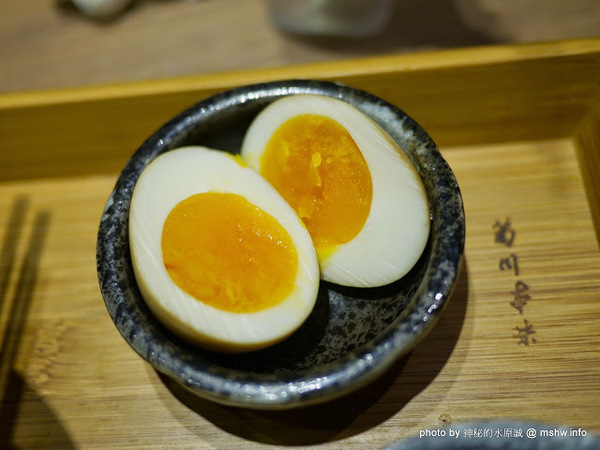開丼 燒肉vs丼飯(大墩店)：【食記】台中いただきます~ 開丼-地表最強燒肉丼＠西屯捷運BRT頂何厝 : 獨家重口味!燒肉,丼飯與雞蛋的絕妙組合