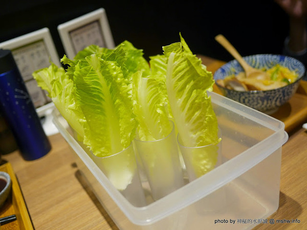 開丼 燒肉vs丼飯(大墩店)：【食記】台中いただきます~ 開丼-地表最強燒肉丼＠西屯捷運BRT頂何厝 : 獨家重口味!燒肉,丼飯與雞蛋的絕妙組合