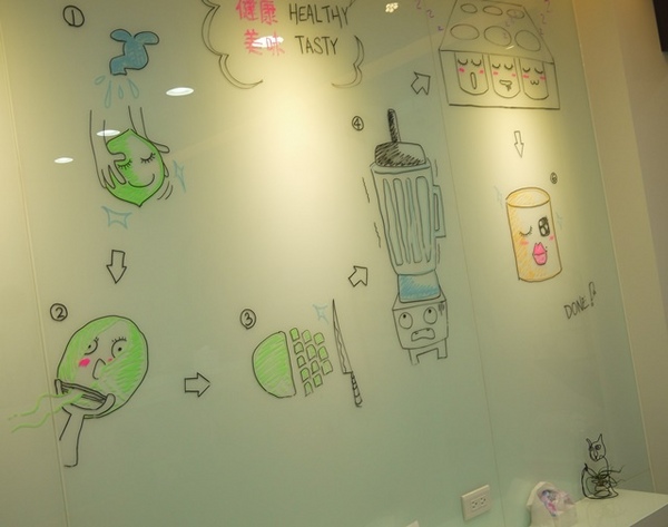 彩虹猫冰屋：食。北市捷運松山站。Boss當家的彩虹猫 炸物、鬆餅、冰品 烏龍麵通通有!!