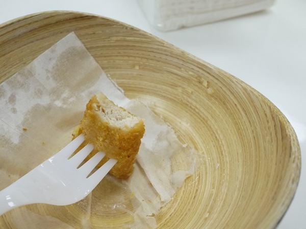 彩虹猫冰屋：食。北市捷運松山站。Boss當家的彩虹猫 炸物、鬆餅、冰品 烏龍麵通通有!!