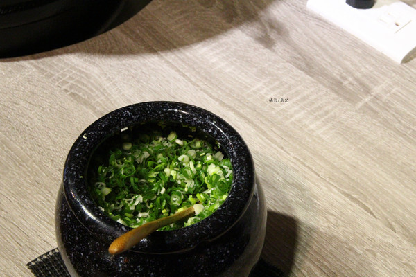 燒肉丼販:【台北市大安區。平價丼販】燒肉丼販 近忠孝敦化捷運站 東區平價自動點餐機丼販