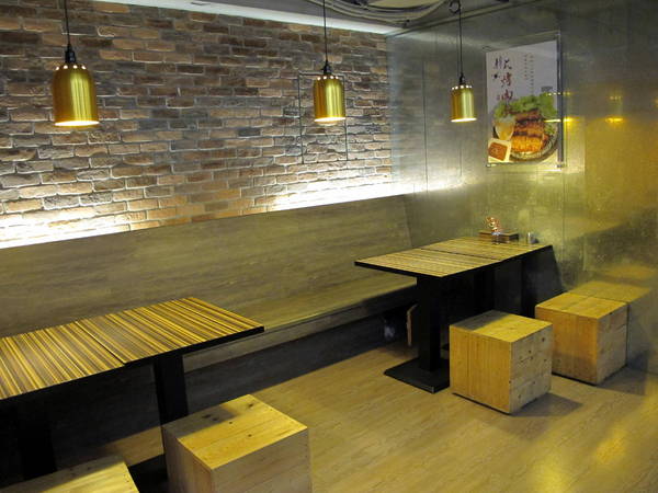 燒肉丼販:(胖樺食記)再訪「燒肉丼販」品嘗炙燒和風櫻桃鴨。台北市公館不收一成服務費不限時間的用餐好去處。