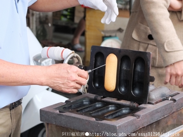 中央市場圓環太空棒攤:【美食特搜。屏東市】中央市場圓環太空棒攤。超便宜鑽石級小品點心 沒店名招牌 低調熱賣28年