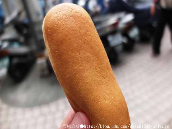 中央市場圓環太空棒攤:【美食特搜。屏東市】中央市場圓環太空棒攤。超便宜鑽石級小品點心 沒店名招牌 低調熱賣28年