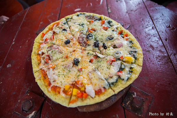 找窯子披薩：【食記】｛南投。集集鎮｝來集集火車站不可錯過的找窯子批薩