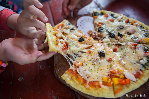 找窯子披薩：【食記】｛南投。集集鎮｝來集集火車站不可錯過的找窯子批薩