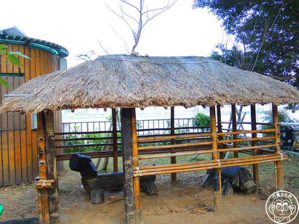 米倉國小：作伙來企投【新北八里･米倉國小】樹屋溜滑梯太好玩啦