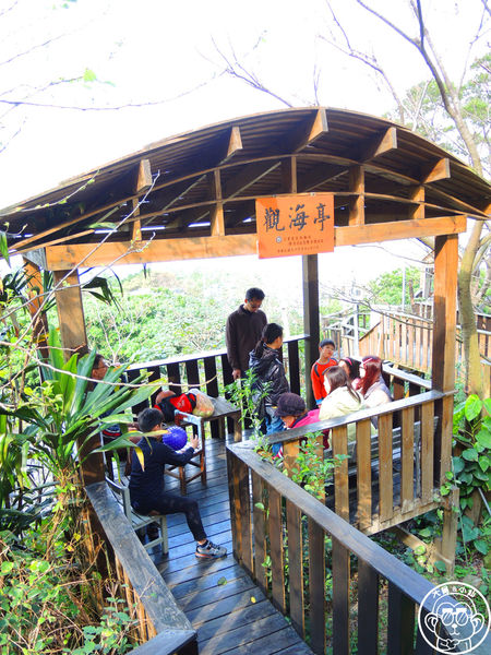 米倉國小：作伙來企投【新北八里･米倉國小】樹屋溜滑梯太好玩啦