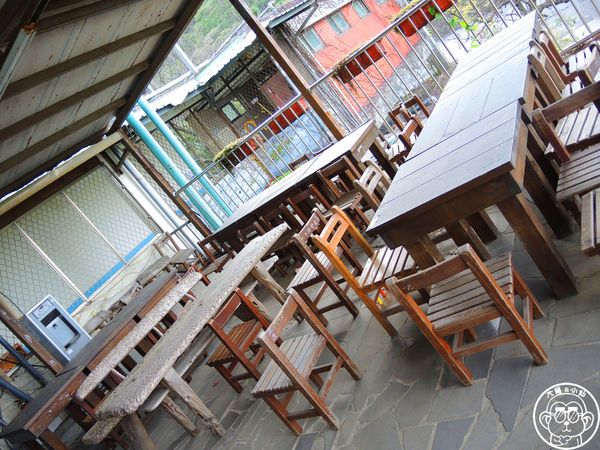 米倉國小：作伙來企投【新北八里･米倉國小】樹屋溜滑梯太好玩啦