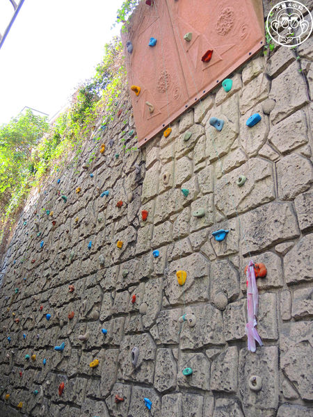 米倉國小：作伙來企投【新北八里･米倉國小】樹屋溜滑梯太好玩啦